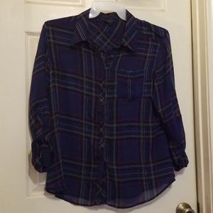 Guess button down top